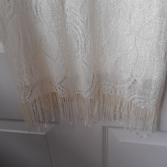 City Sites Ivory Crocheted Dress (M) - Picture 4 of 4